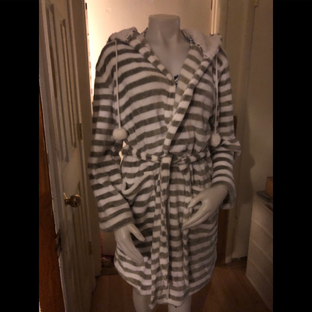 Joe boxer robe